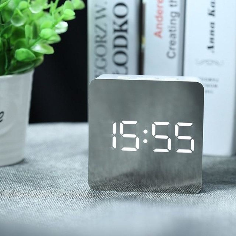 LED Mirror Alarm Clock - dilutee.com