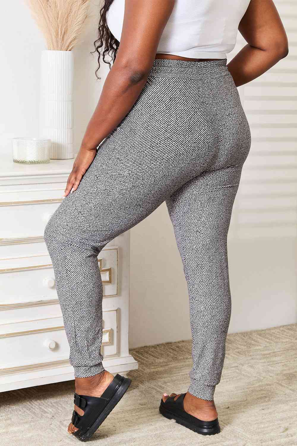 Leggings Depot Full Size Joggers with Pockets